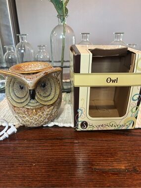 New ScentSationals Spotted Owl Wax Warmer Full Size Warmer Never Used
